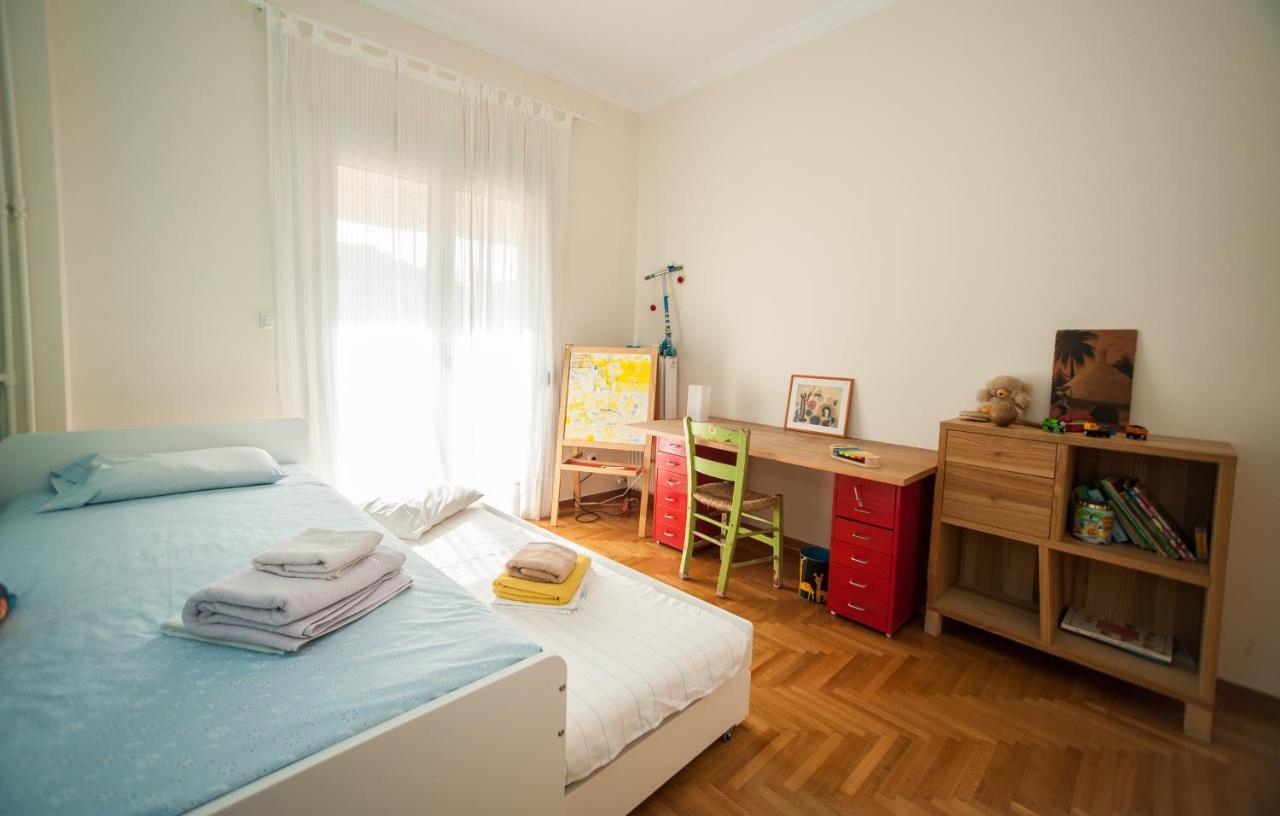 2 Bedroom Apartment At The Historical Center, View To Acropolis أثينا المظهر الخارجي الصورة