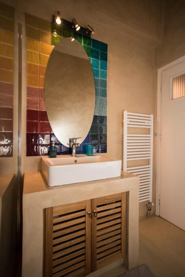 2 Bedroom Apartment At The Historical Center, View To Acropolis أثينا المظهر الخارجي الصورة